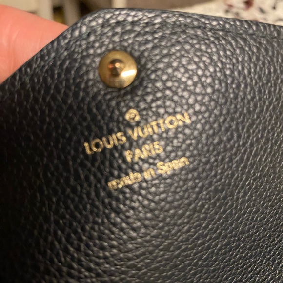 Authentic Louis Vuitton Empreinte Sarah Wallet - Picture 3 of 15